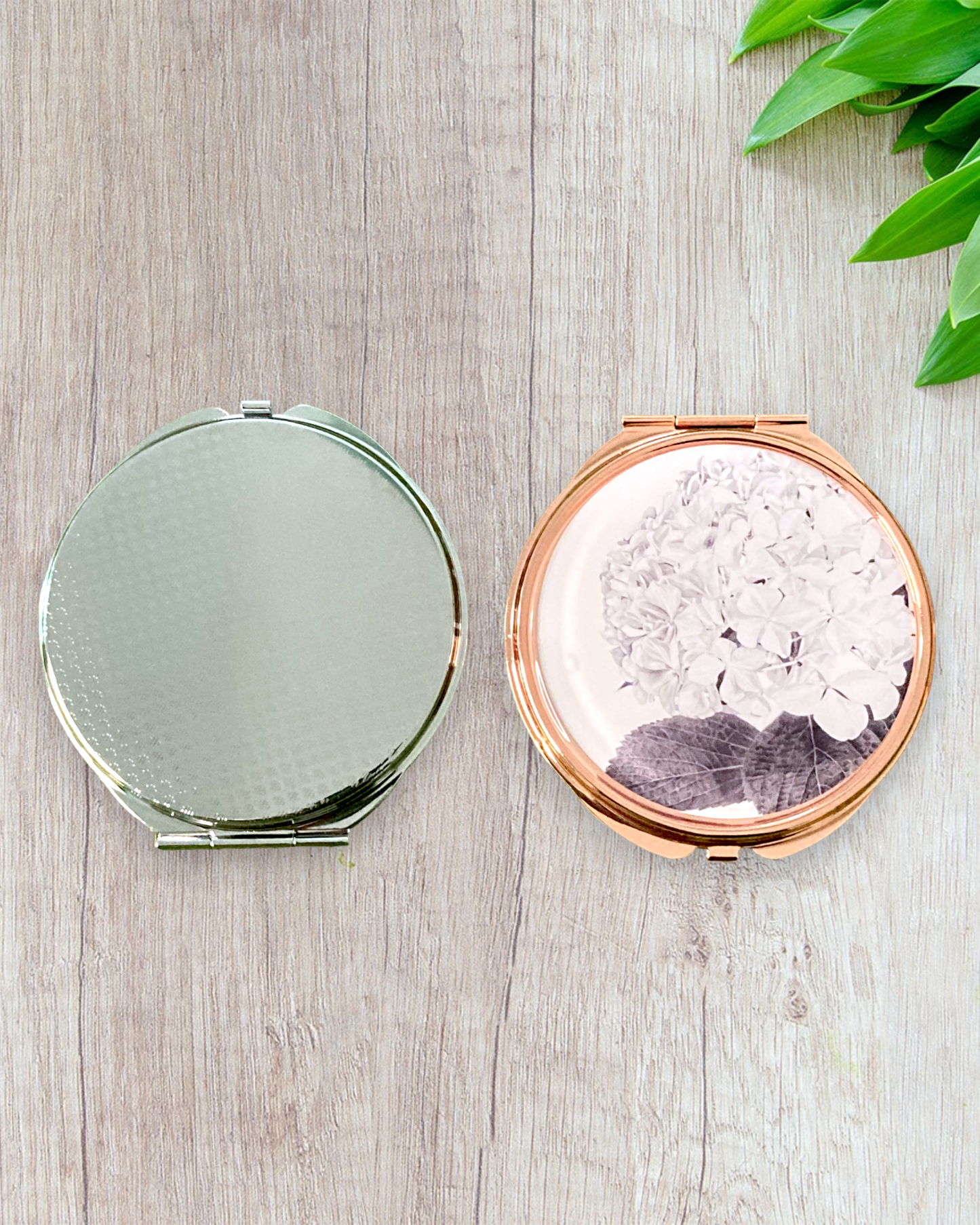 Compact Mirror